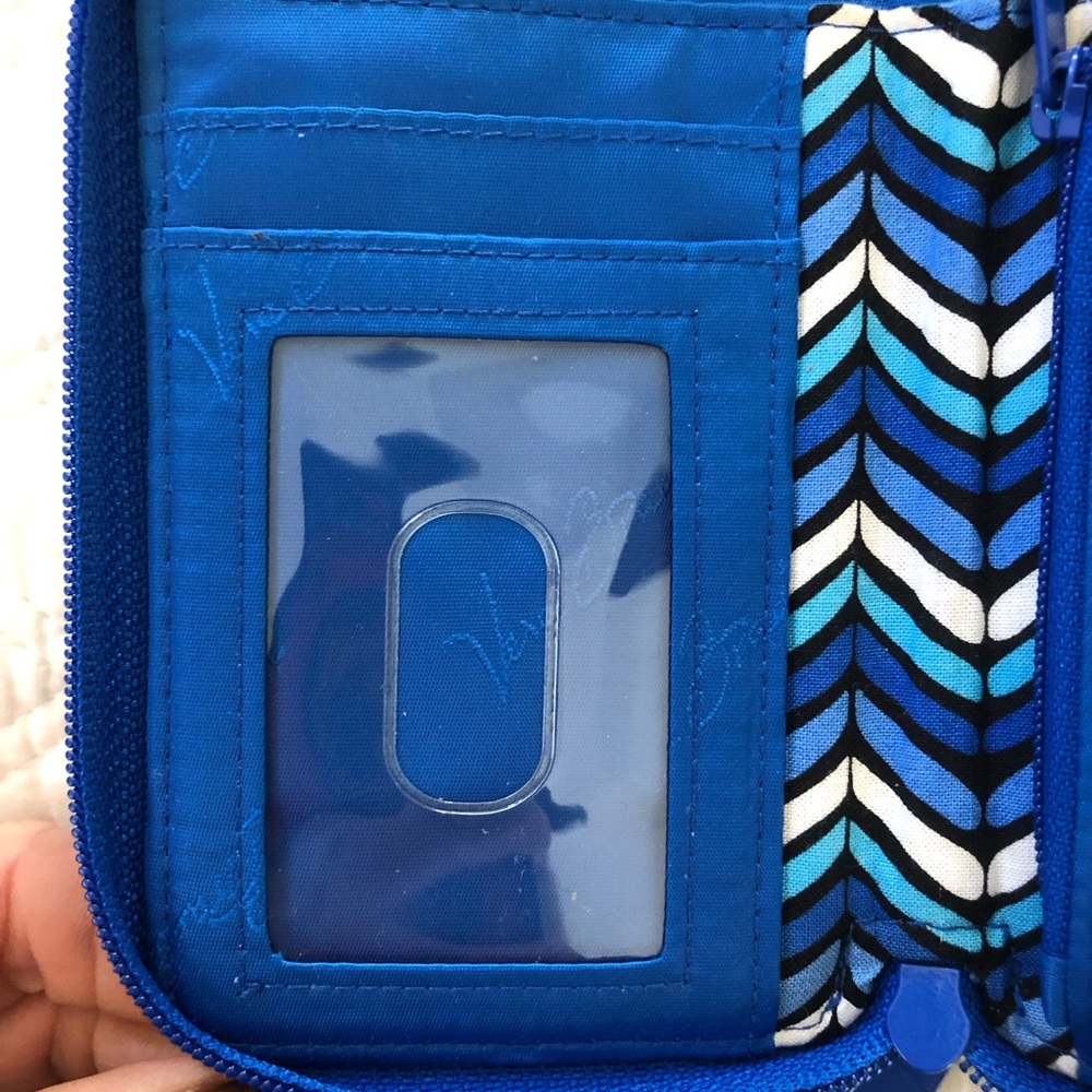 Vera Bradley Blue and White Floral Bifold Wallet/Phone Holder - Picture 10 of 14